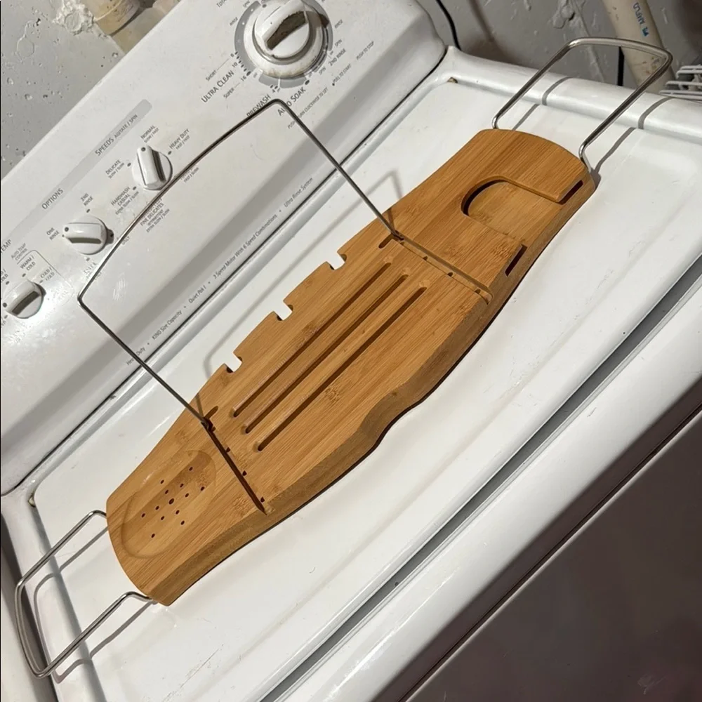Spa bathtub rack